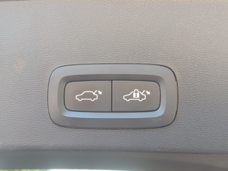 VOLVO XC40 T5 R-DESIGN RECHARGE HYBRID FWD AT 5P 2023