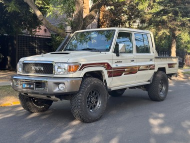 TOYOTA LANDCRUISER SERIE 79 2023