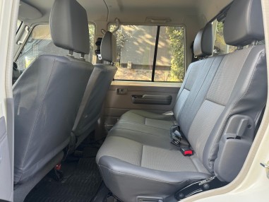 TOYOTA LANDCRUISER SERIE 79 2023