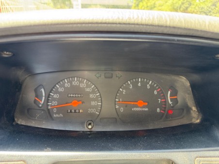 MITSUBISHI L200 2.4 BENCINERA 2002