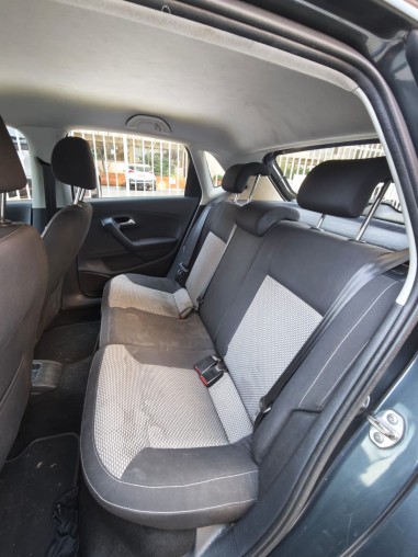 VOLKSWAGEN POLO HIGHLINE 1.6 2016