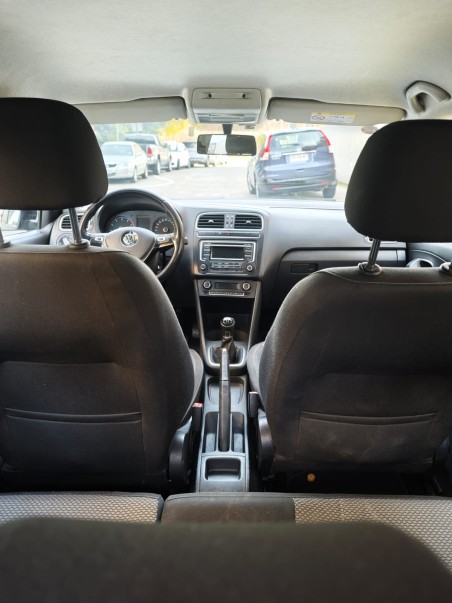 VOLKSWAGEN POLO HIGHLINE 1.6 2016