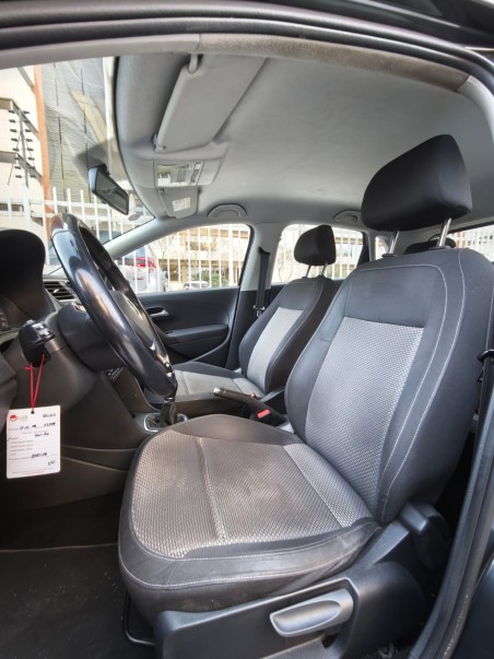 VOLKSWAGEN POLO HIGHLINE 1.6 2016