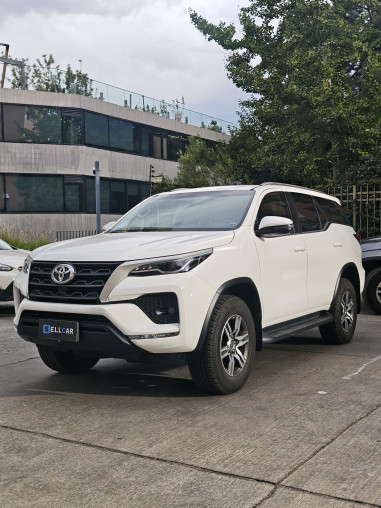 TOYOTA FORTUNER 2.7 2023