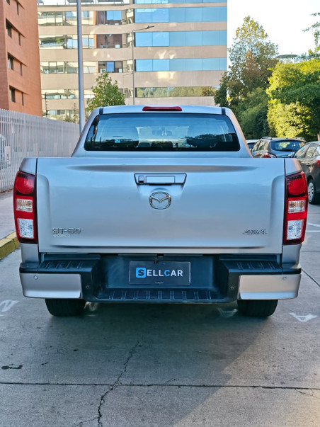 MAZDA BT-50 2022