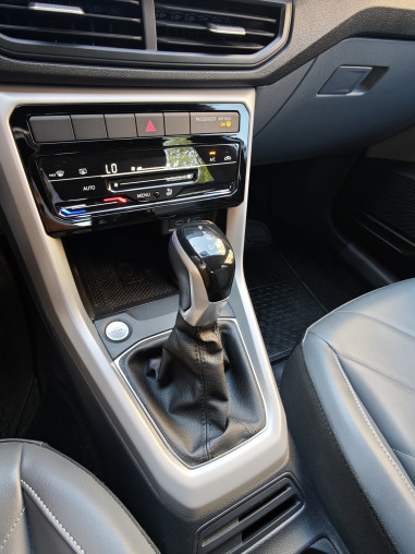 VOLKSWAGEN T-CROSS 1.0 TSI...