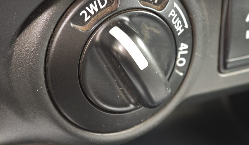 
								NISSAN NAVARA XE 4×4 AT 2024 full									