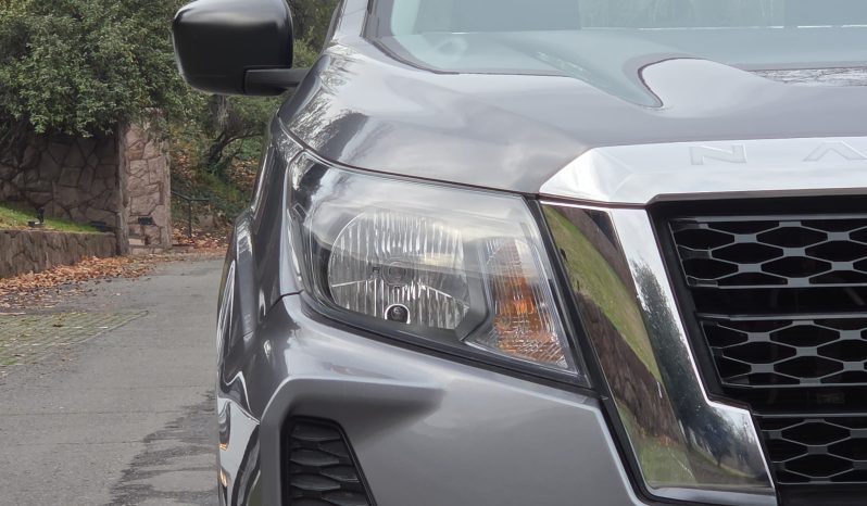 
								NISSAN NAVARA SE 4X4 2023 full									
