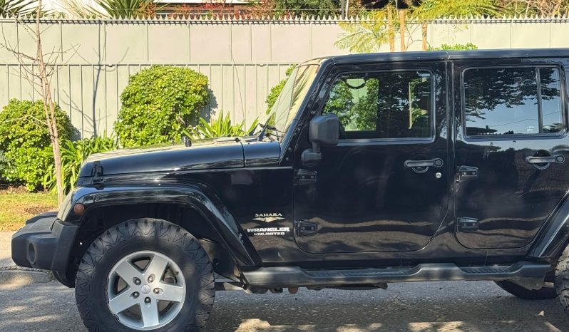 
								JEEP WRANGLER UNLIMITED SAHARA AUT 2014 full									