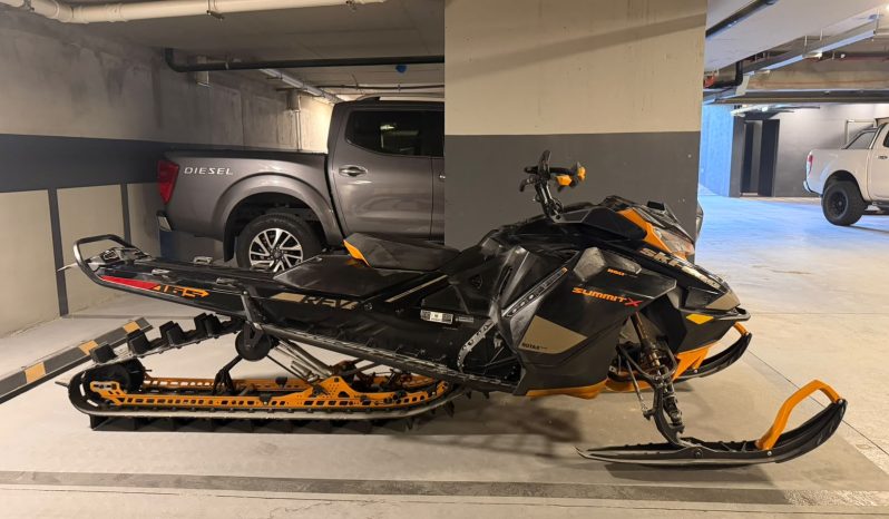 
								SKI DOO SUMMIT X EXPERT 2022 full									