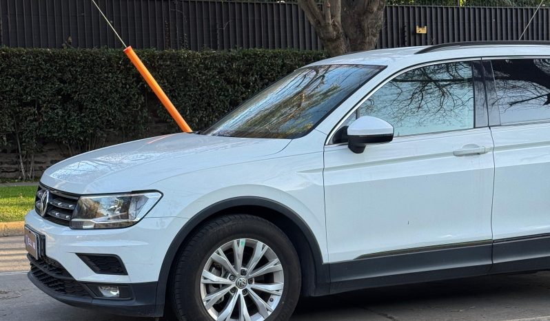 
								VOLKSWAGEN TIGUAN COMFORTLINE 2018 full									