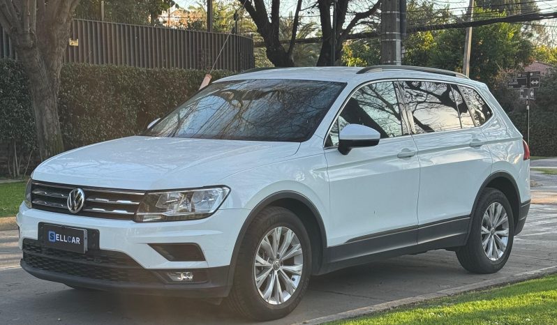 
								VOLKSWAGEN TIGUAN COMFORTLINE 2018 full									