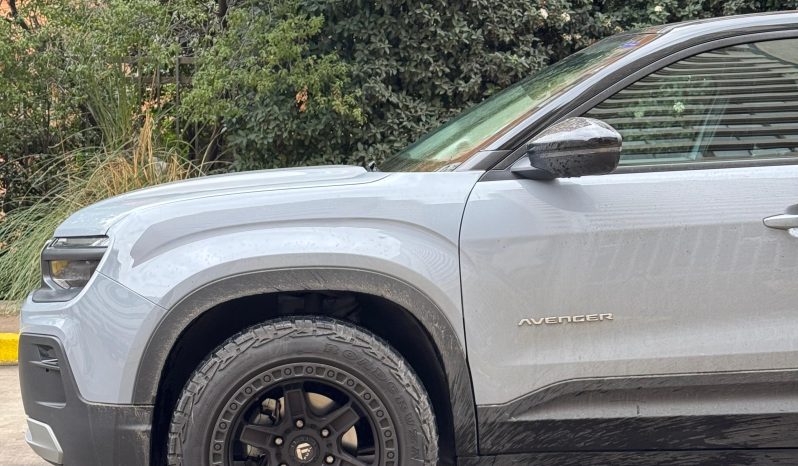 
								JEEP AVENGER LONGITUDEX 2025 full									
