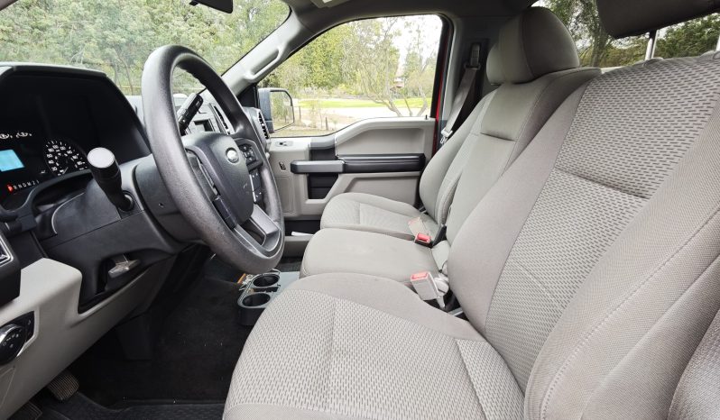 
								FORD F150 XLT 3.3 4X4 2019 full									